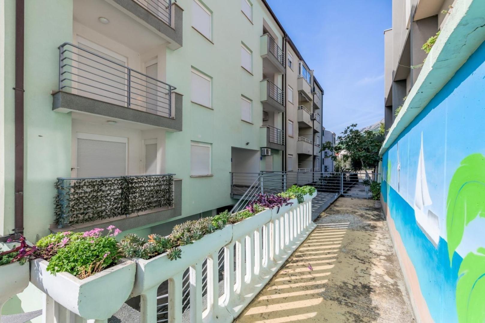 Ruza&Nikolina "1" Apartmani - Baška Voda Eksteriør bilde