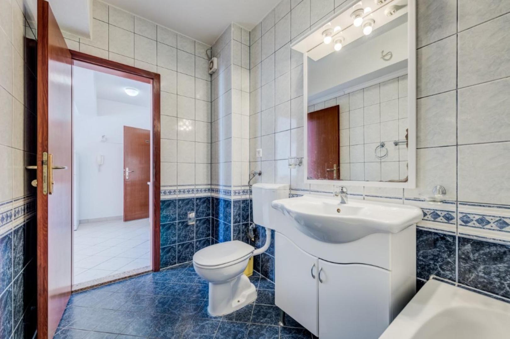 Ruza&Nikolina "1" Apartmani - Baška Voda Eksteriør bilde