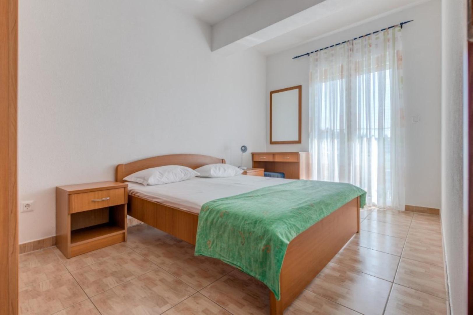 Ruza&Nikolina "1" Apartmani - Baška Voda Eksteriør bilde