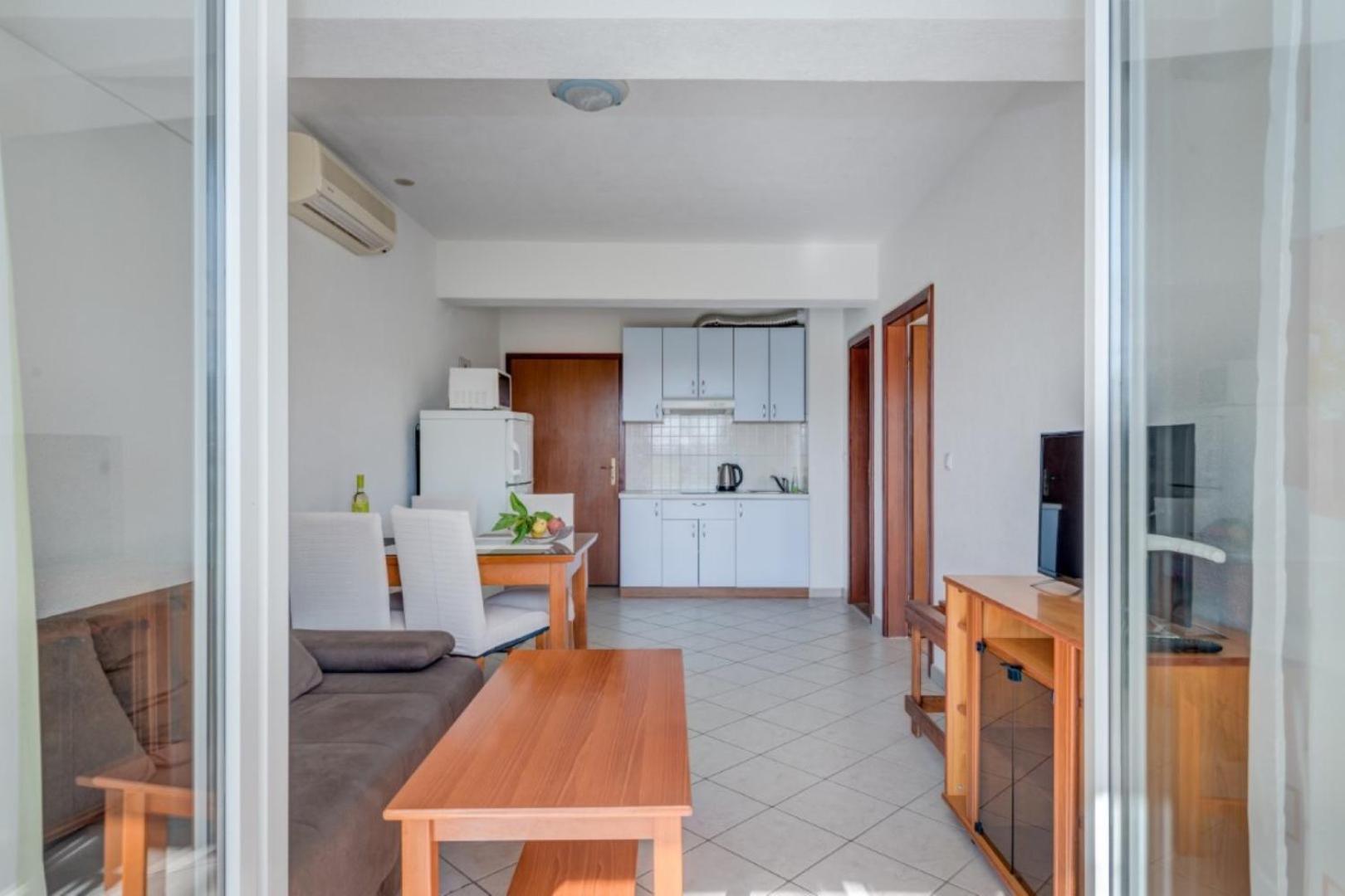 Ruza&Nikolina "1" Apartmani - Baška Voda Eksteriør bilde