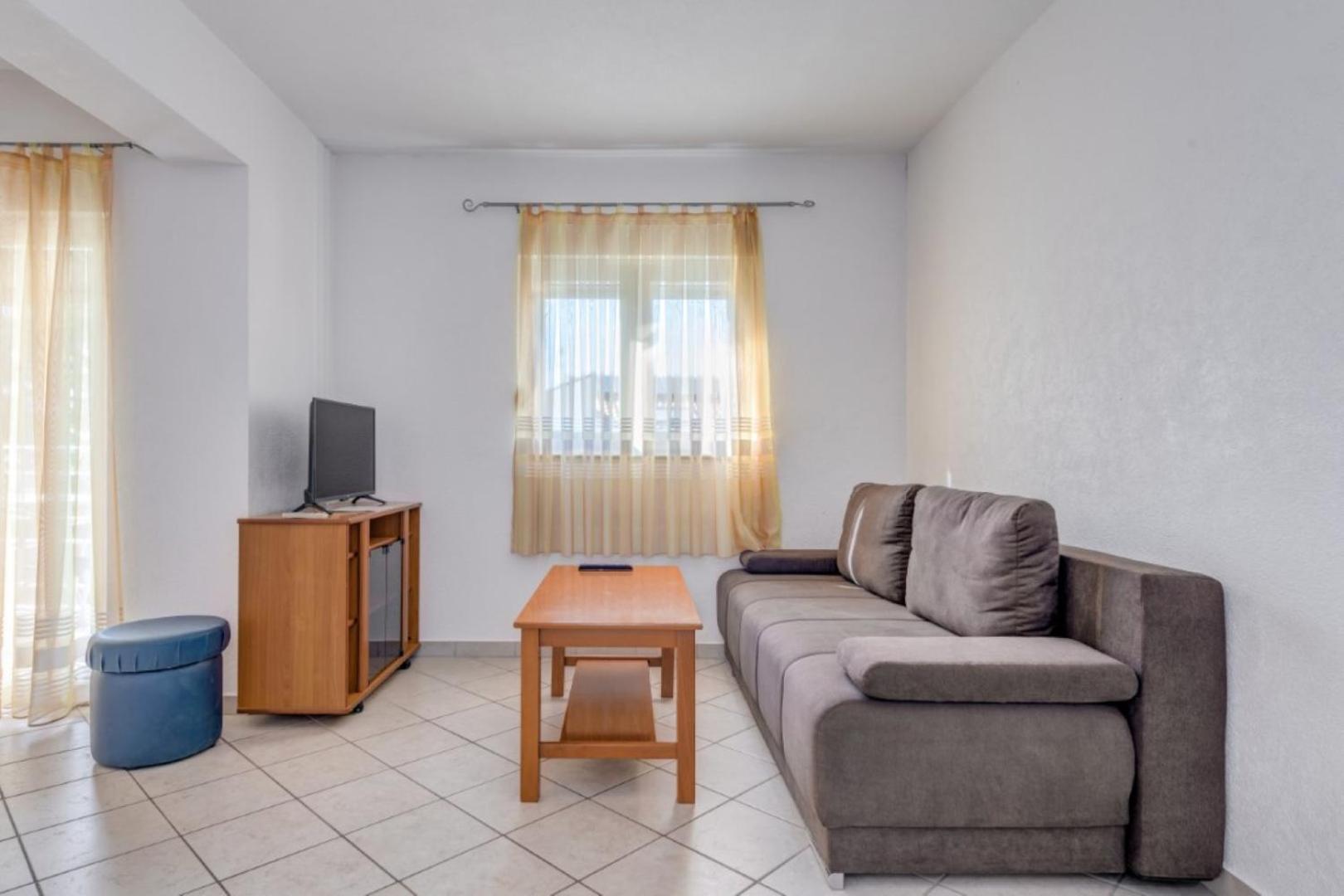 Ruza&Nikolina "1" Apartmani - Baška Voda Eksteriør bilde