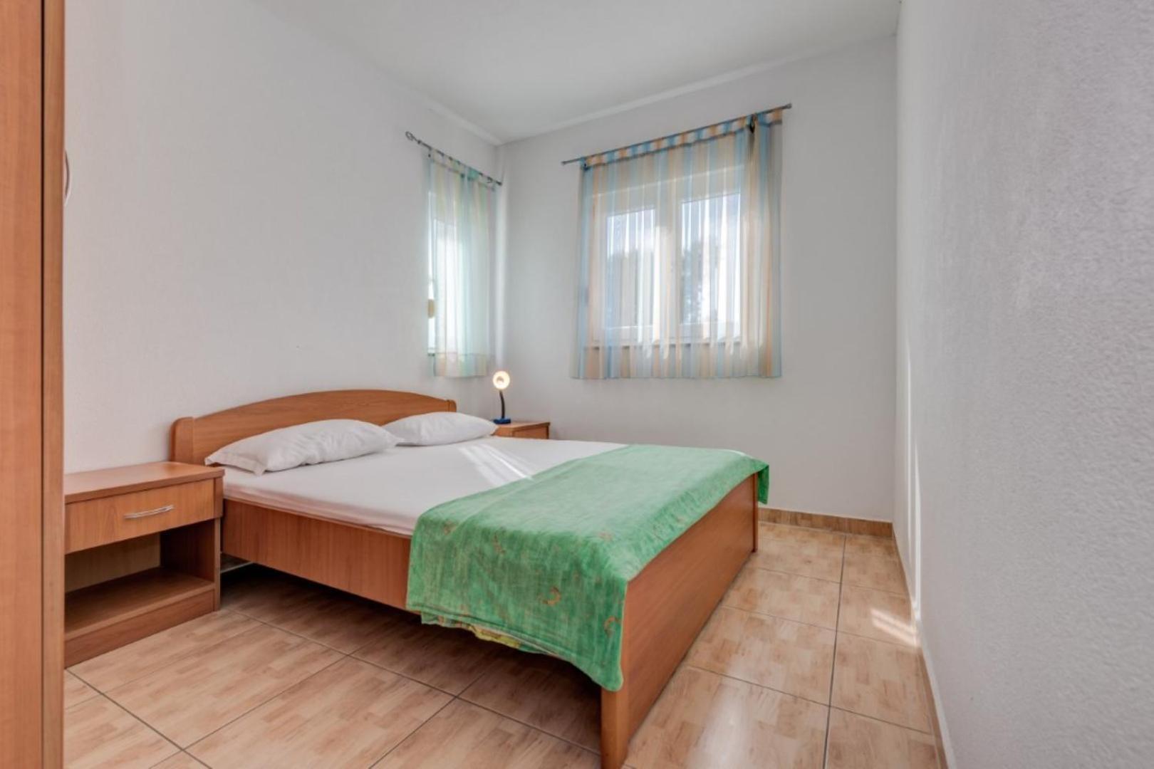 Ruza&Nikolina "1" Apartmani - Baška Voda Eksteriør bilde